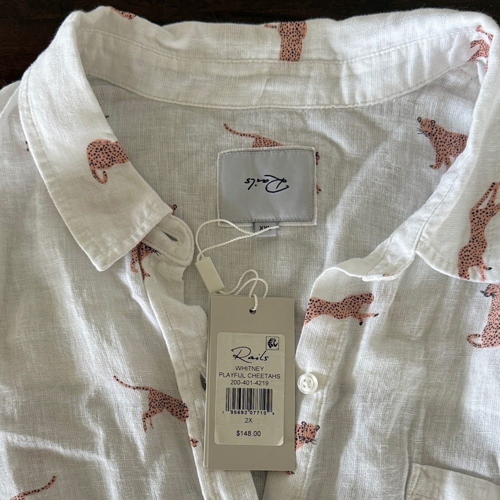Rails White Leopard Print Short Sleeve Top - Picture 2 of 5